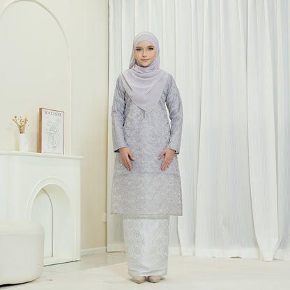Laressa Kurung