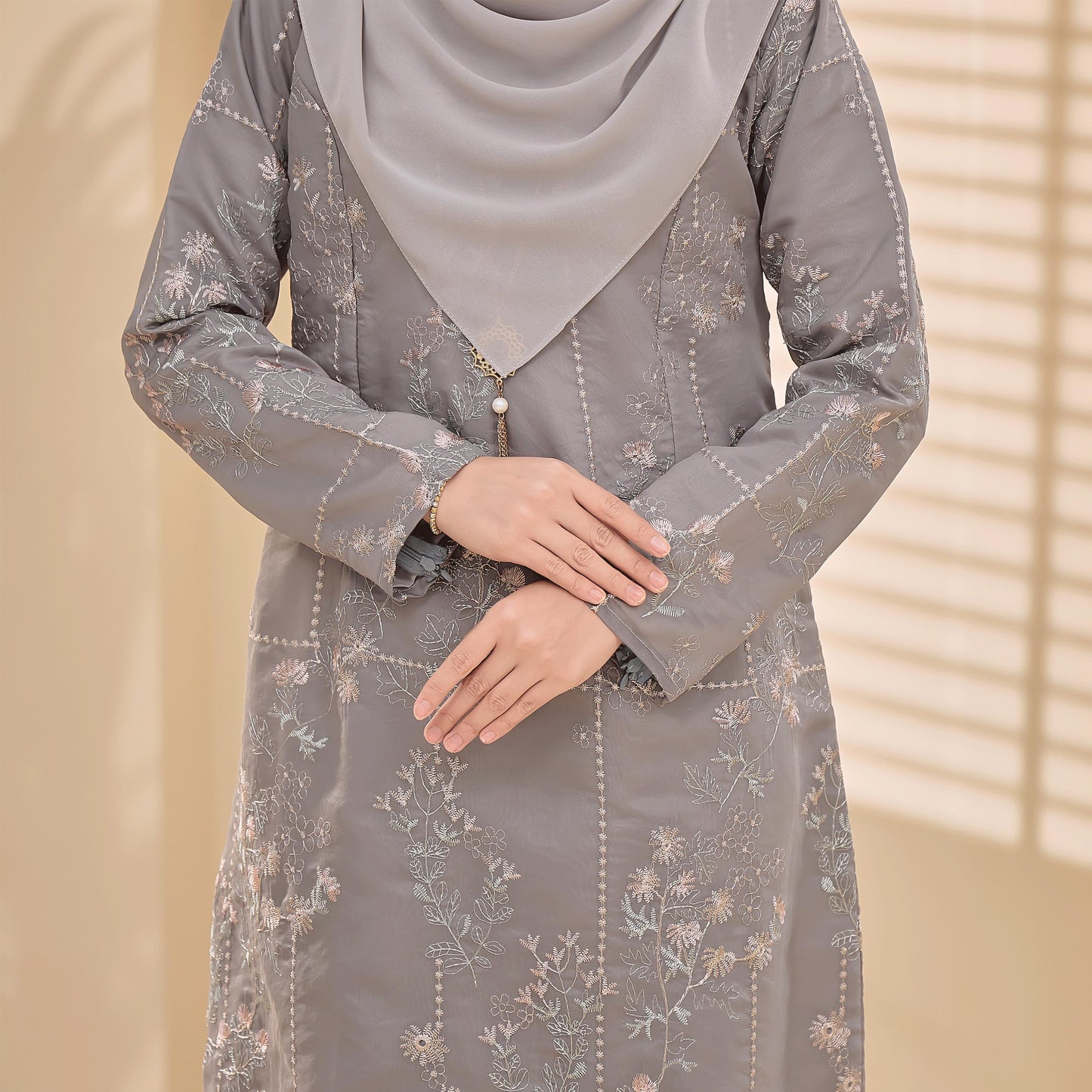 Bianca Kurung