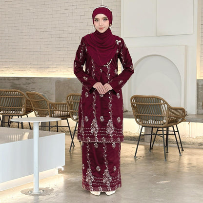Sandra Kurung