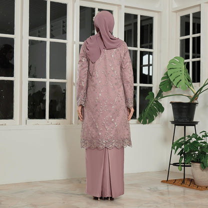 Avelisse Kurung