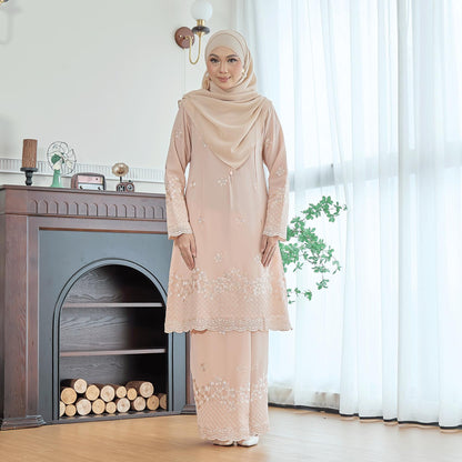 Jeena Kurung