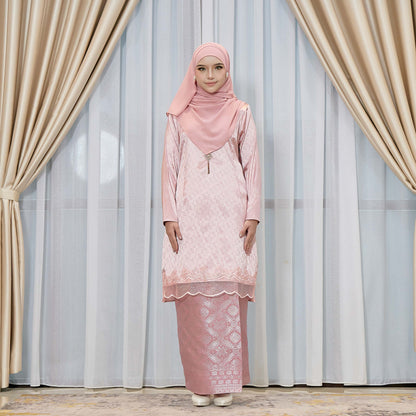 Nerisa Kurung