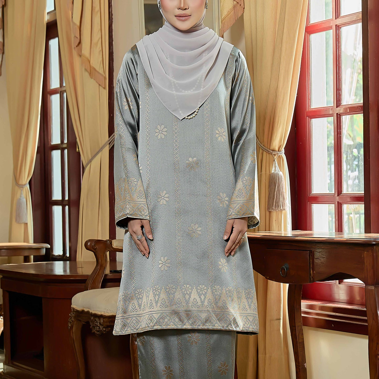 Kenanga Kurung