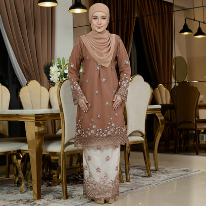 Zarelle Kurung