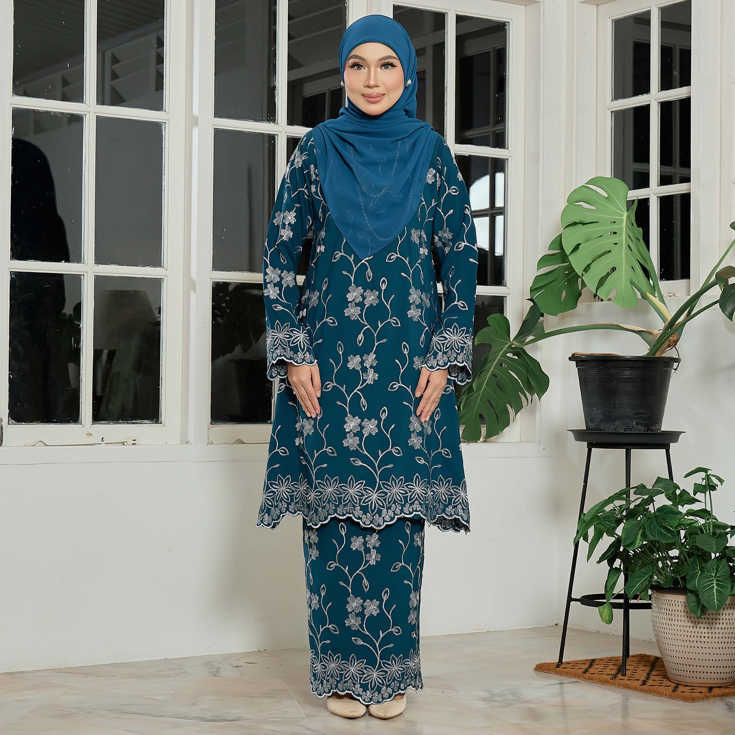 Elviera Kurung