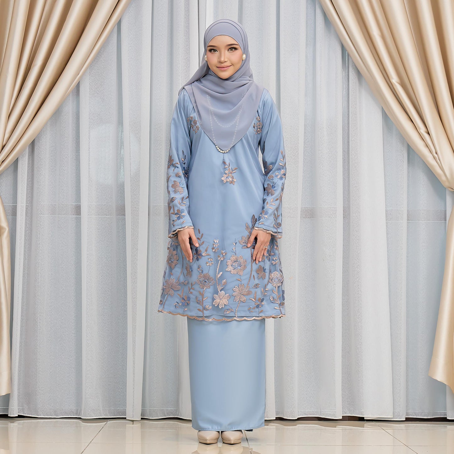Meara Kurung