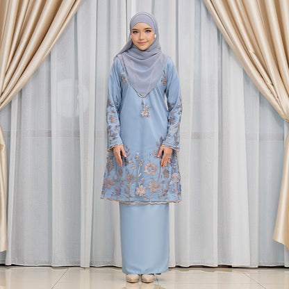 Meara Kurung