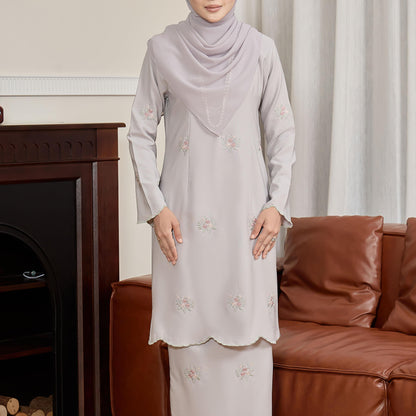 Claura Kurung