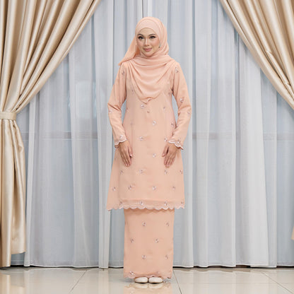 Brenda Kurung