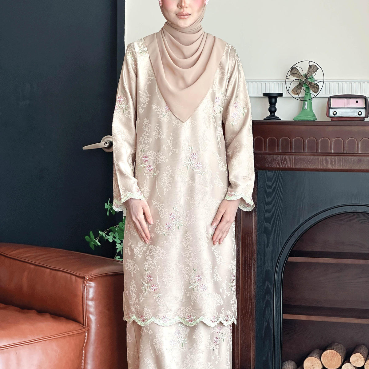 Indah Kurung