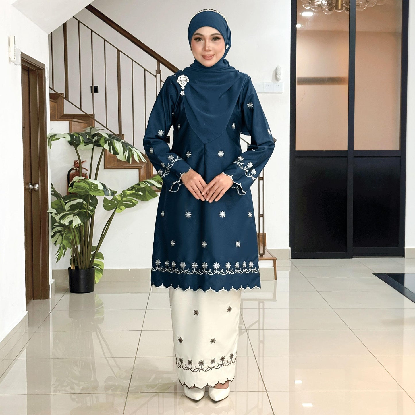 Widura Kurung