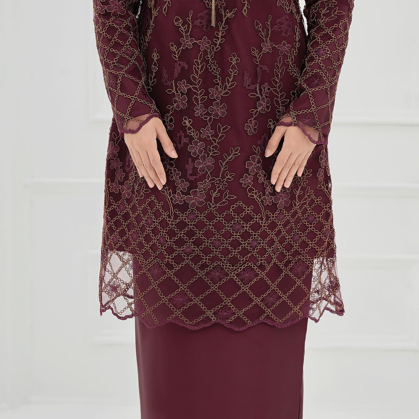 Roseina Kurung