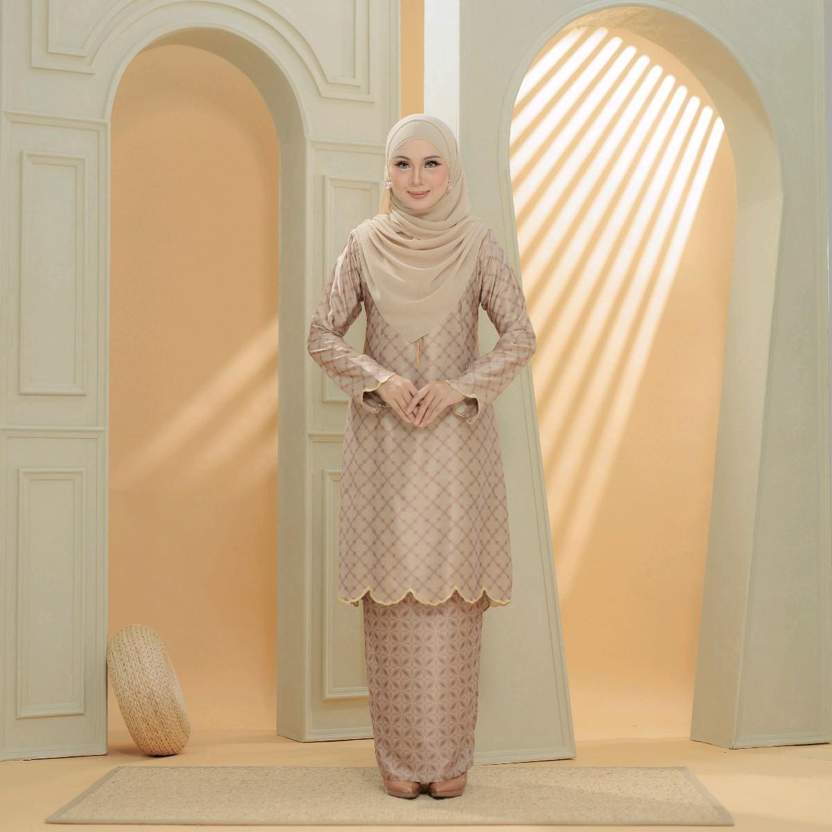 Estilla Kurung