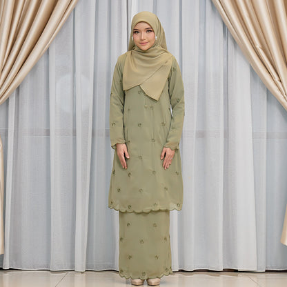 Brenda Kurung