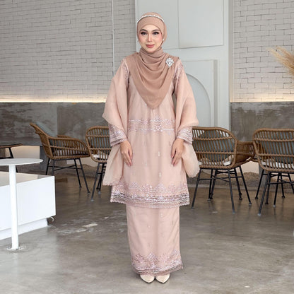 Khalisa Kurung