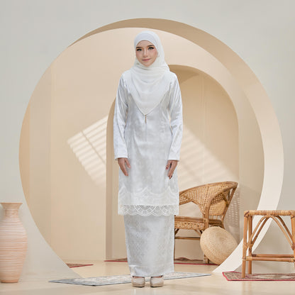 Audrena Kurung