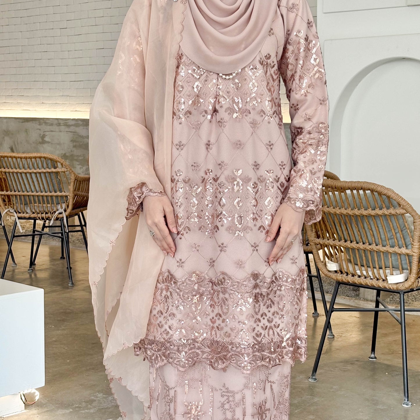 Estila Kurung