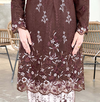 Freya Kurung