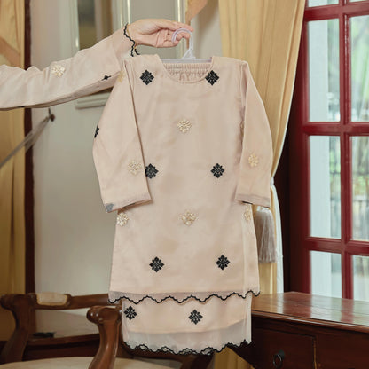 Elisya Kids Kurung