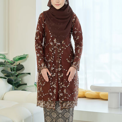 Lovelle Kurung