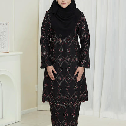 Adeyya Kurung