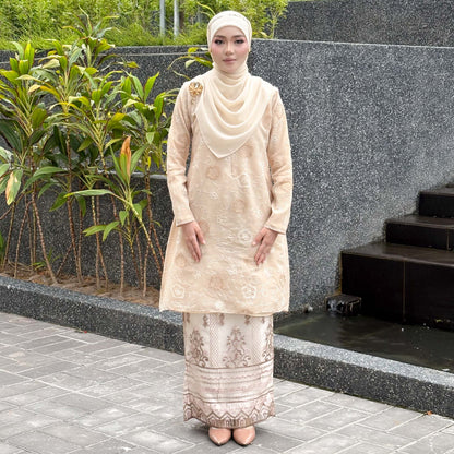 Elissa Kurung