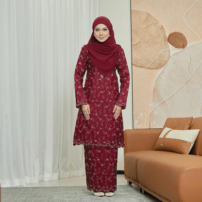 Daireen Kurung