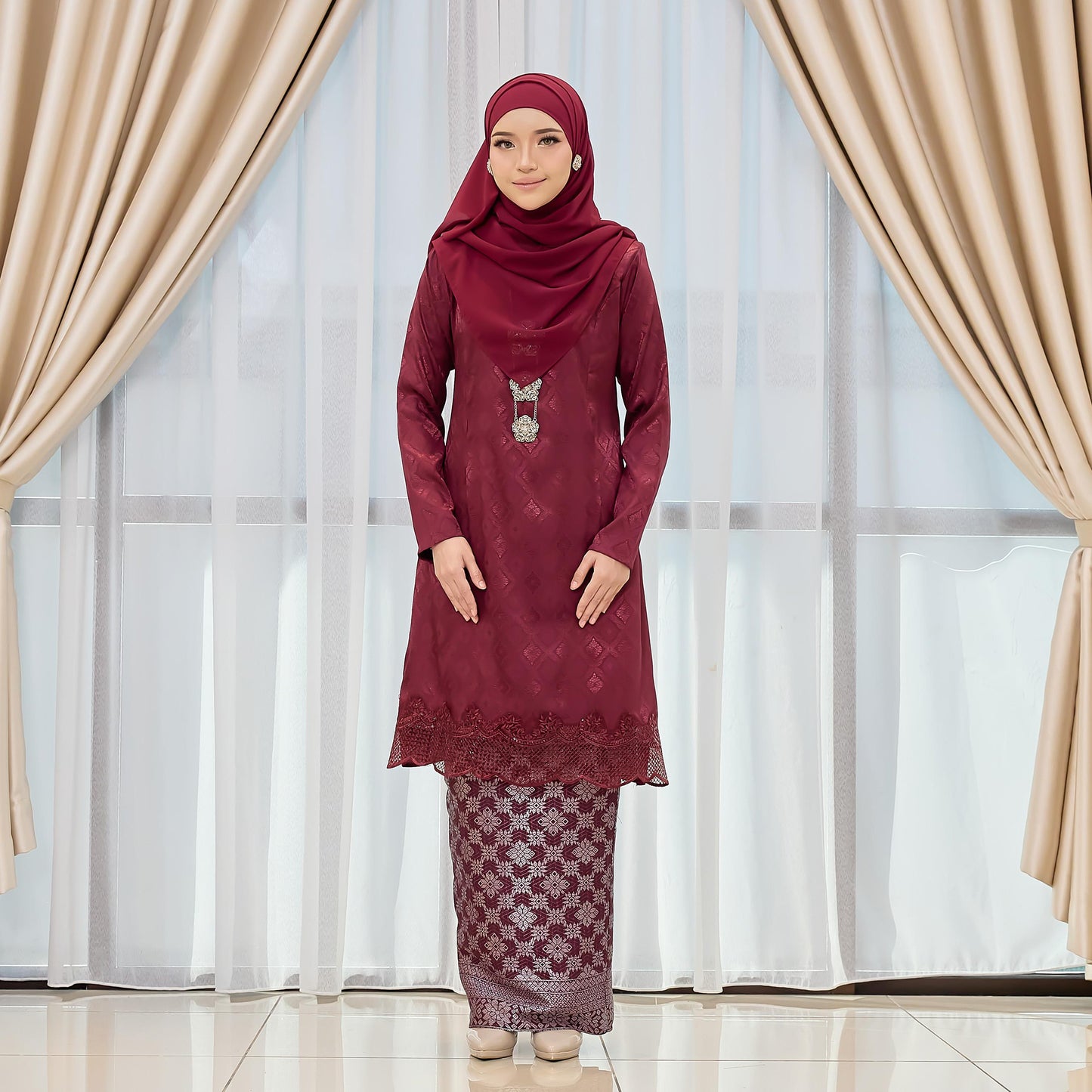 Qaleesa Kurung
