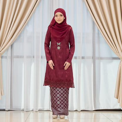 Qaleesa Kurung