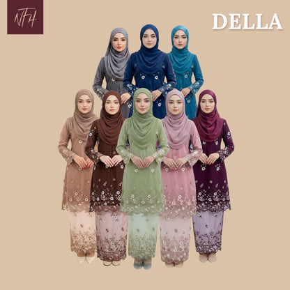 Della Kurung
