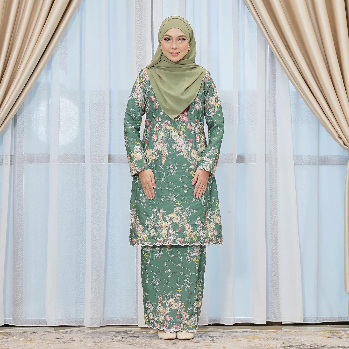Nalisya Kurung
