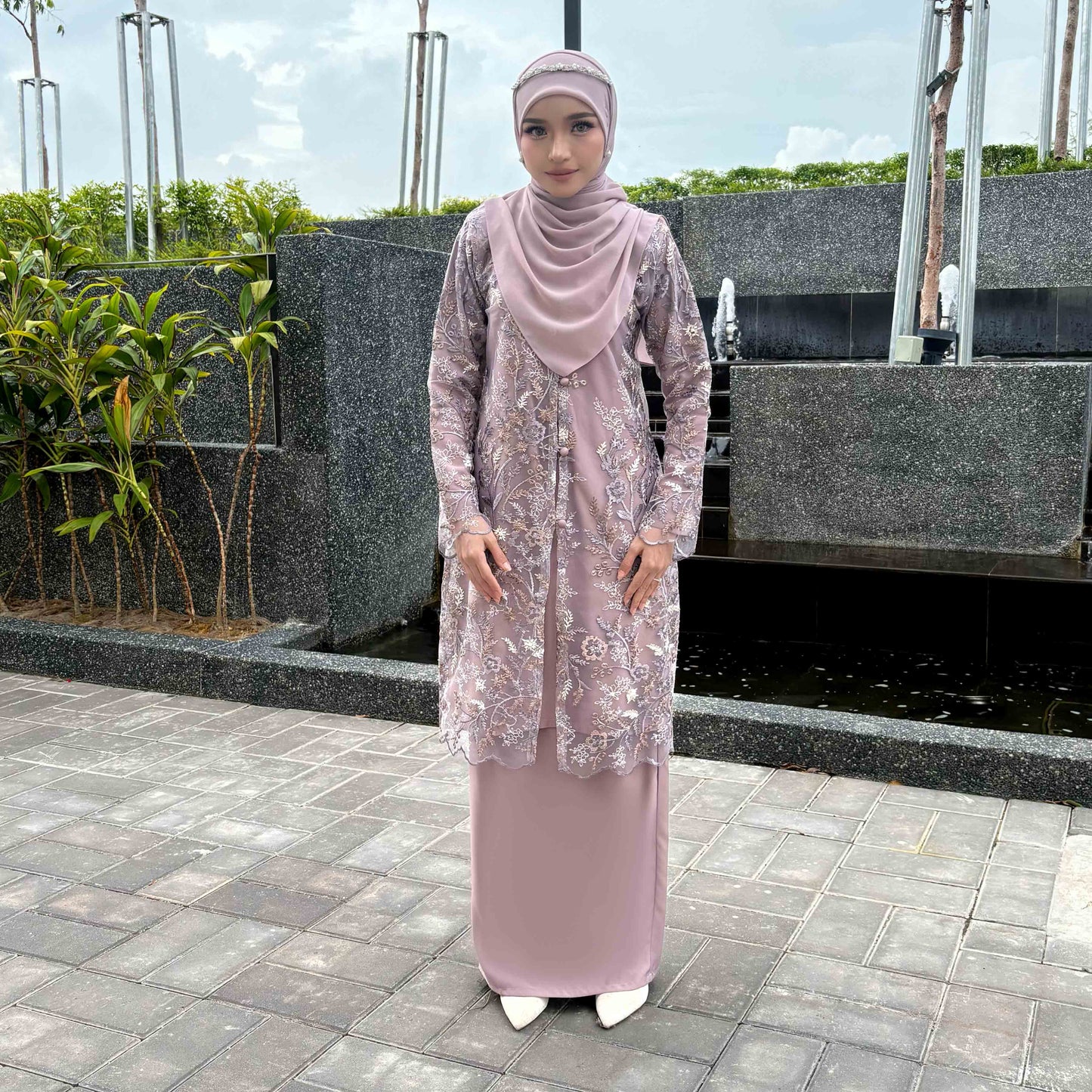 Salmy Kurung