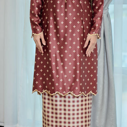 Aileen Kurung