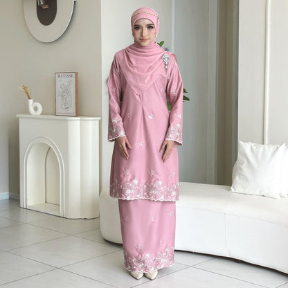 Fitra Kurung