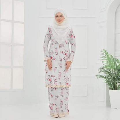 Younna Kurung