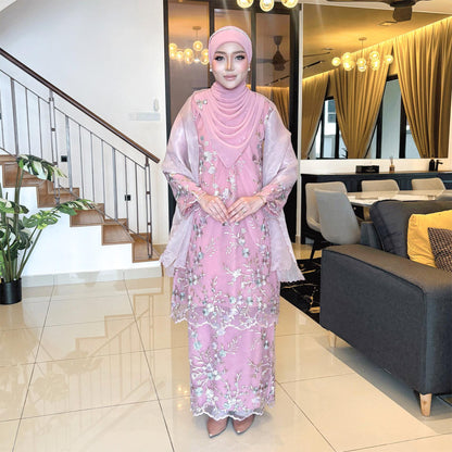 Erna Kurung