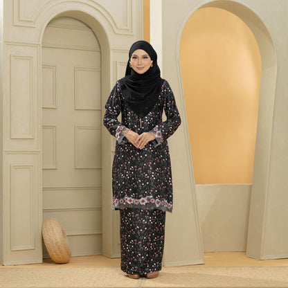 Lily Kurung