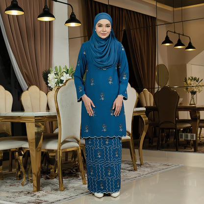 Leena Kurung