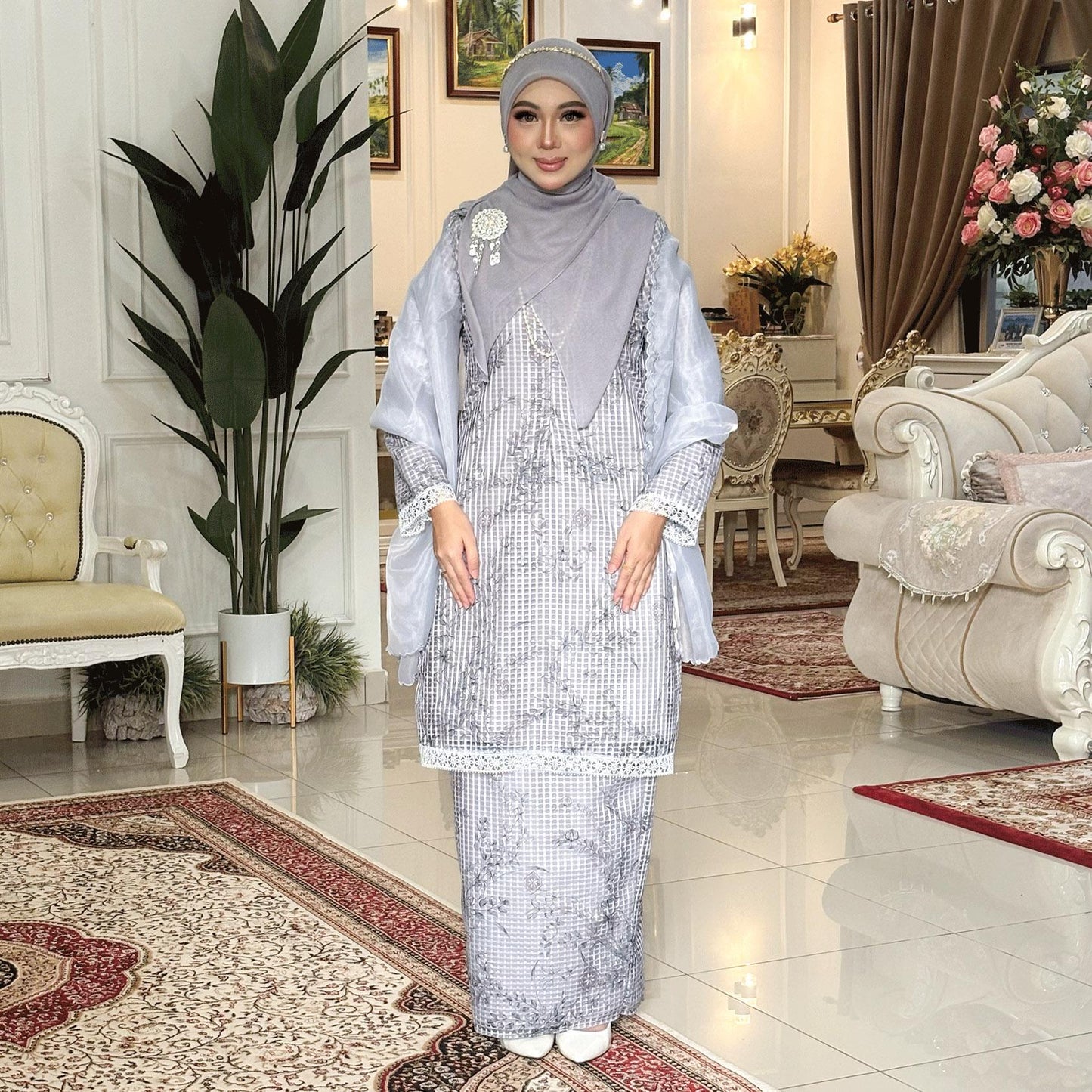 Sally Kurung