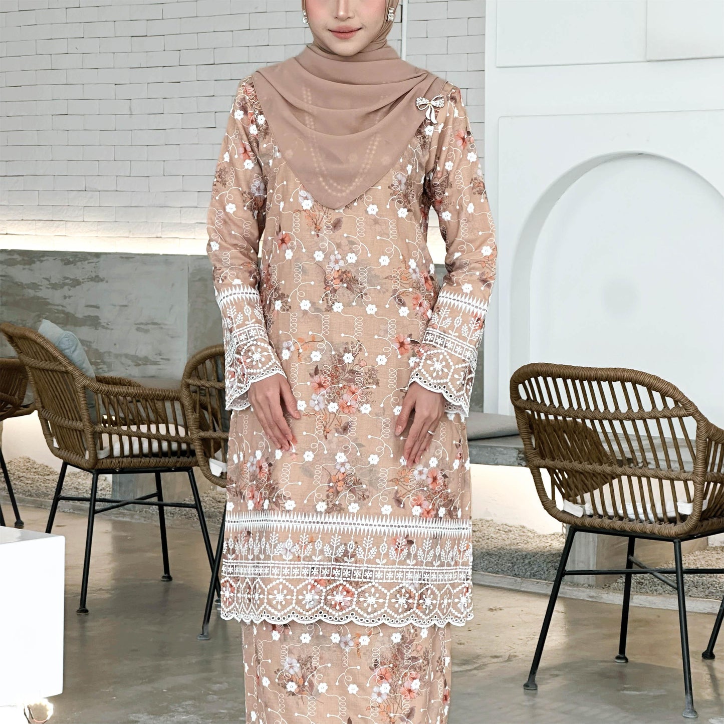 Zalea Kurung