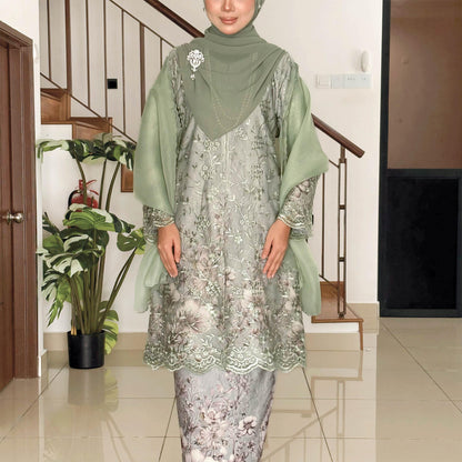 Umaira Kurung