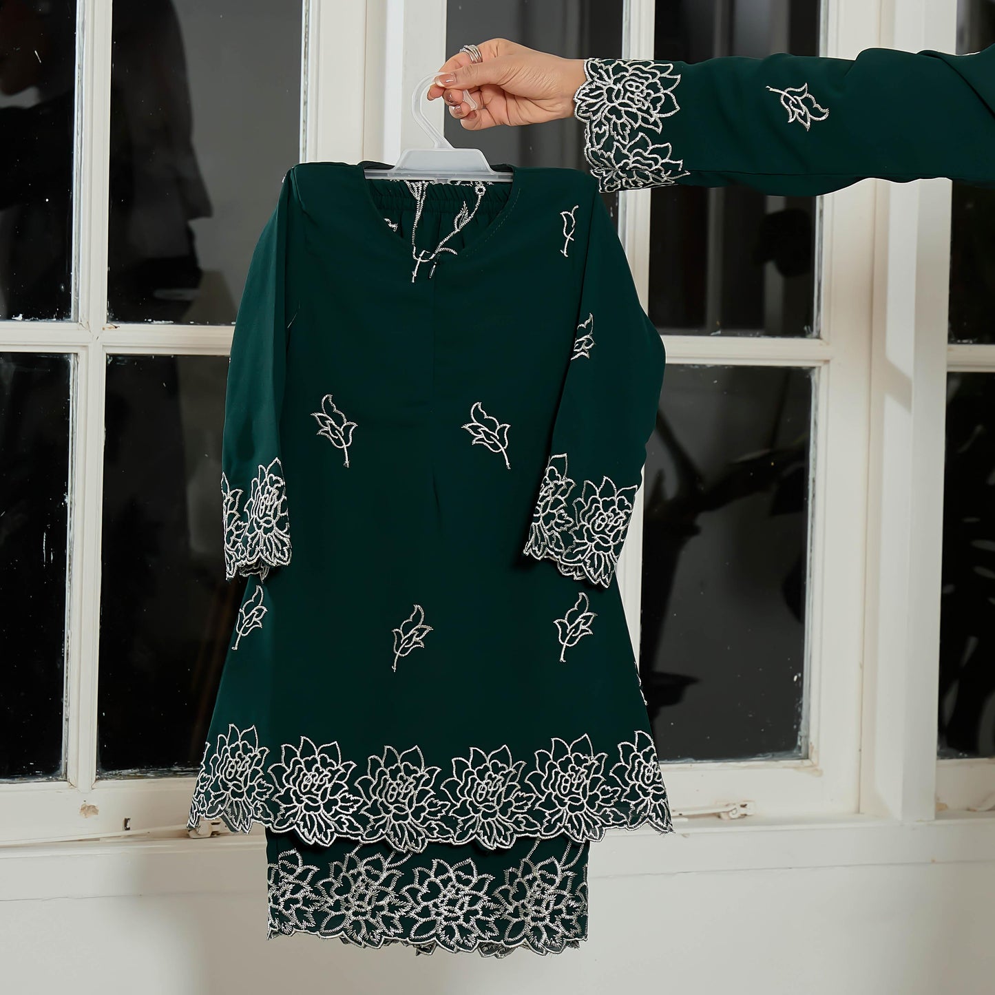 Lysandra Kids Kurung