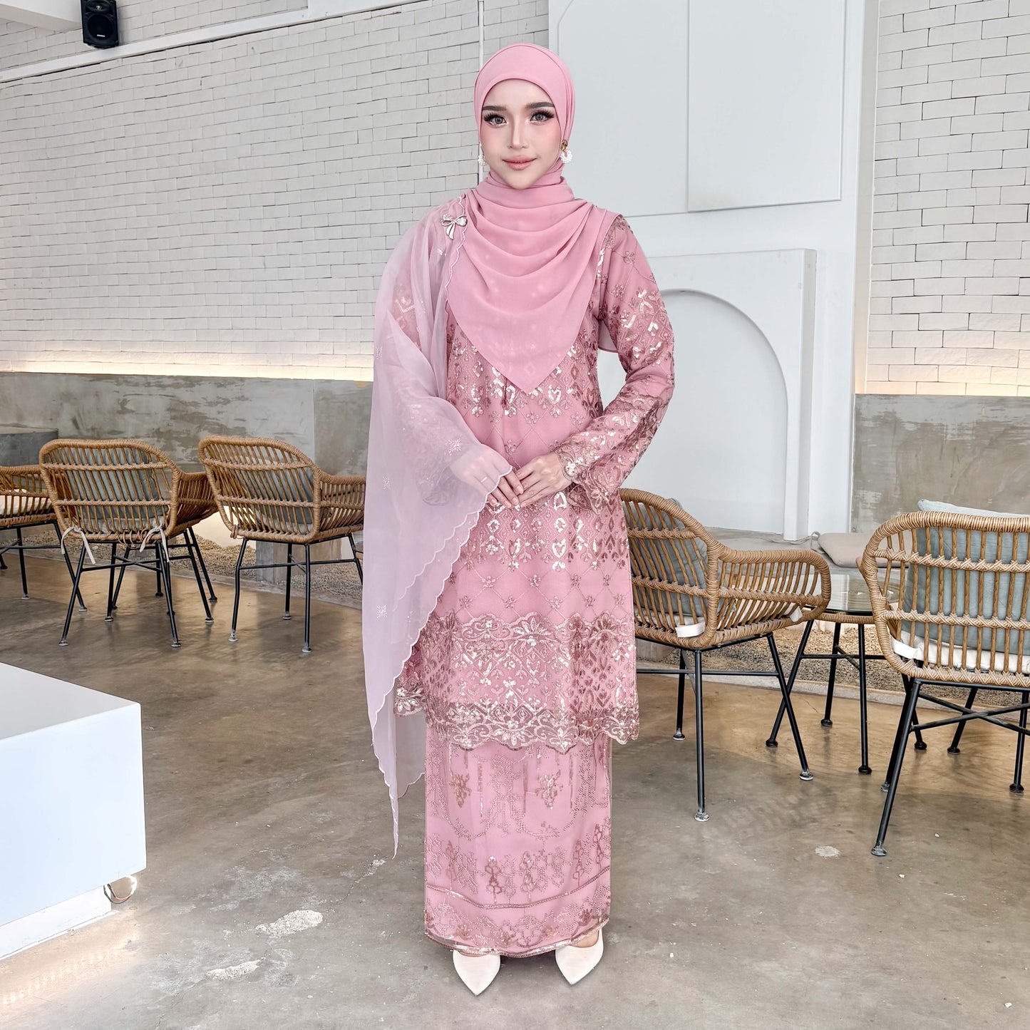 Estila Kurung