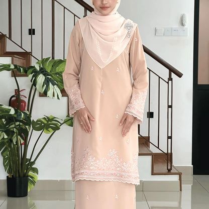 Clarisa Kurung