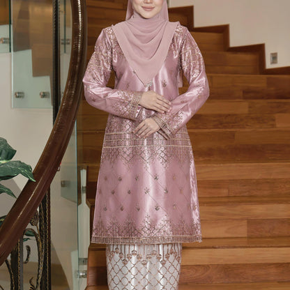 Laela Kurung