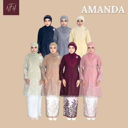 Amanda Kurung