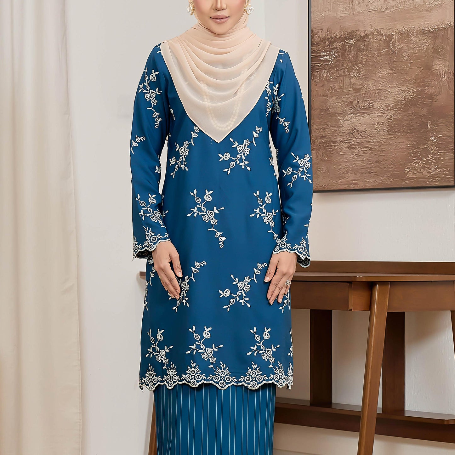 Darnella Kurung