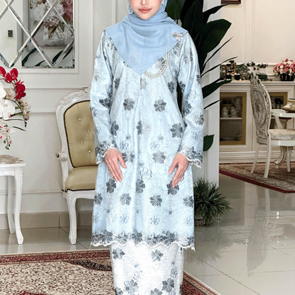 Selina Kurung