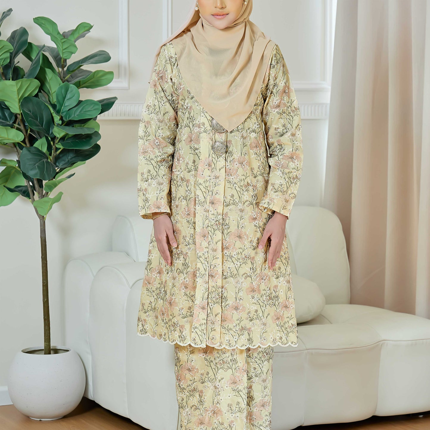 Leyara Kebaya