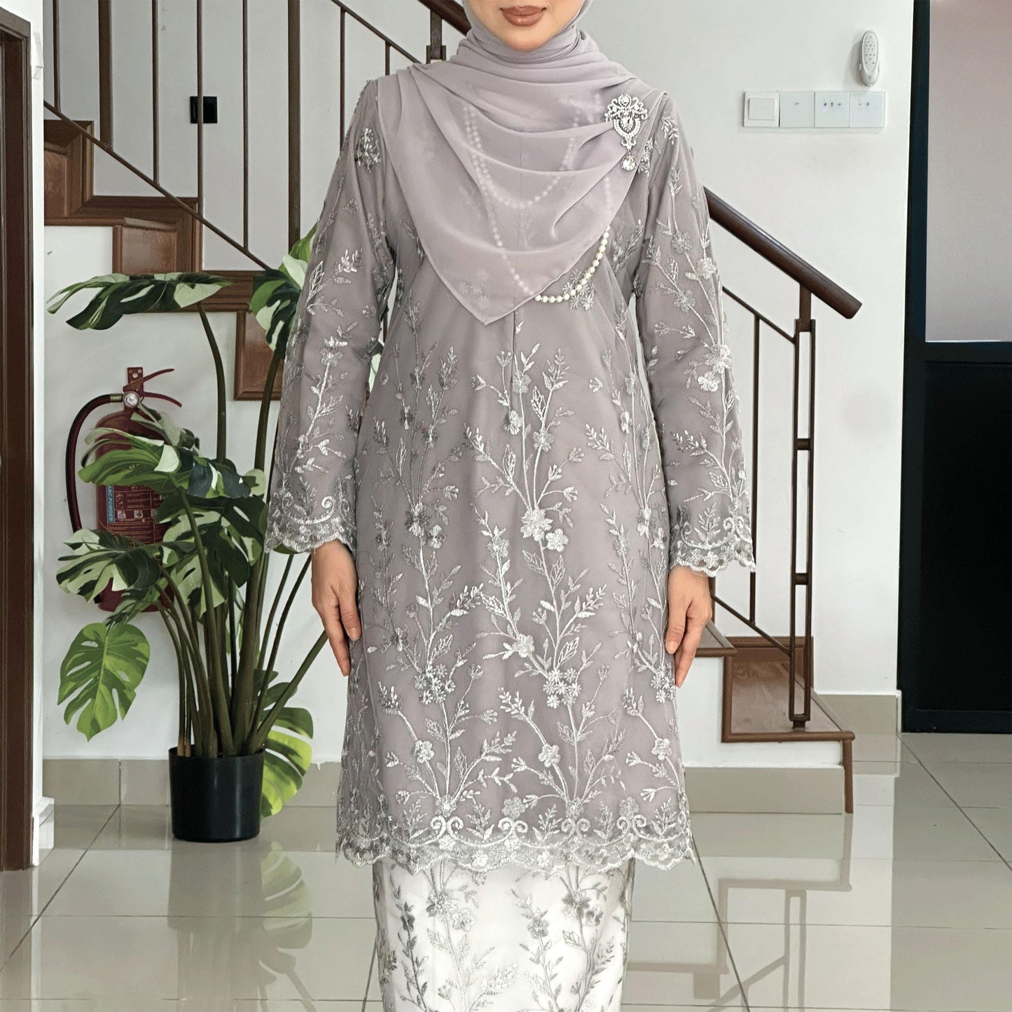 Izara Kurung